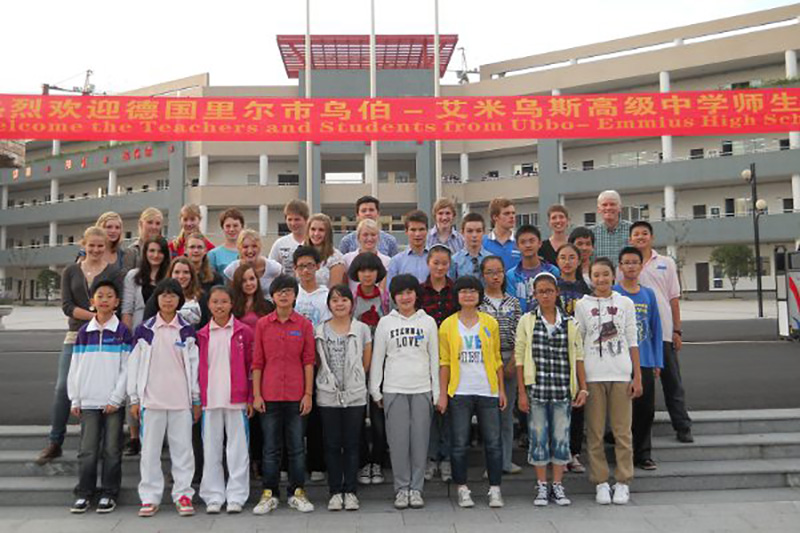 Groupe des élèves chinois et allemands à Leer